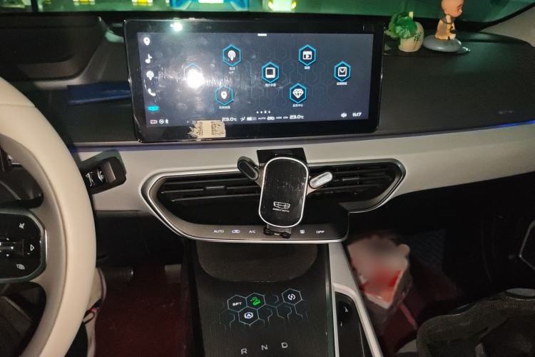 Used Geometry A 2019 High-Performance Standard Range Power Edition Audio And AC Panel