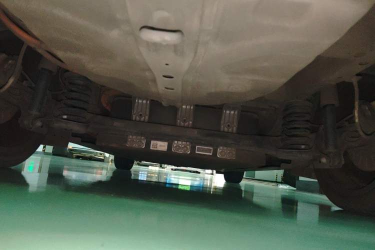 Used Geometry A 2019 High-Performance Standard Range Power Edition Chassis Rear