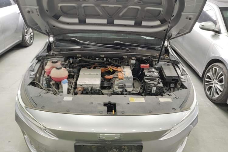 Used Geometry A 2019 High-Value Standard Range Cube Edition Engine Bay