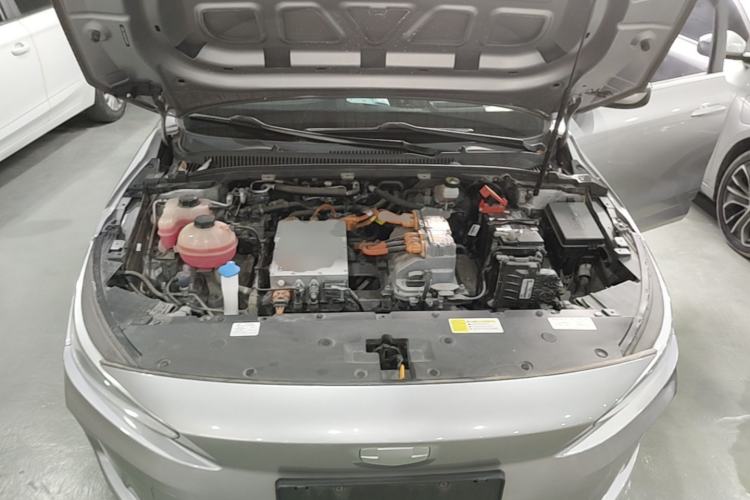 Used Geometry A 2019 High-Value Standard Range Cube Edition Engine Bay