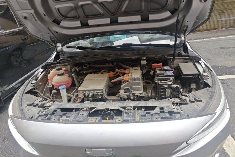 Used Geometry A 2019 High-Performance Standard Range Power Edition Engine Bay