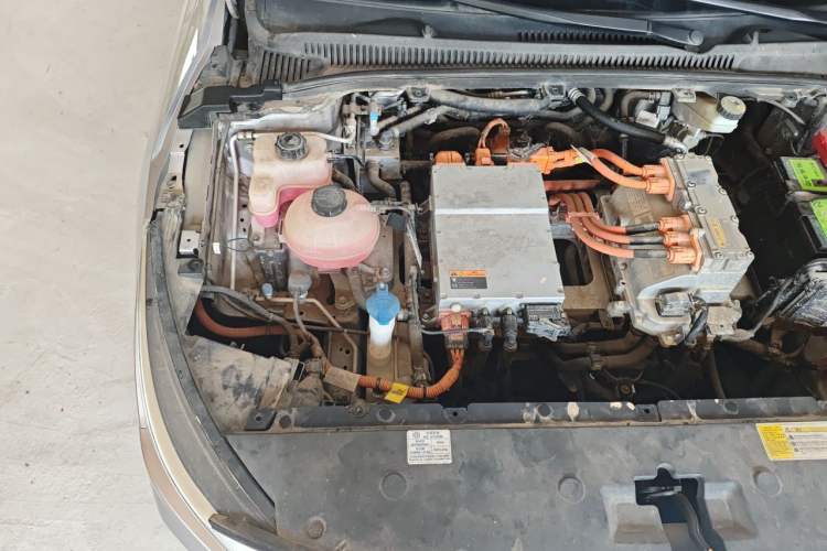 Used Geometry A 2019 Upgraded Model High-Performance Standard Range Power Cube Version Engine Bay Right