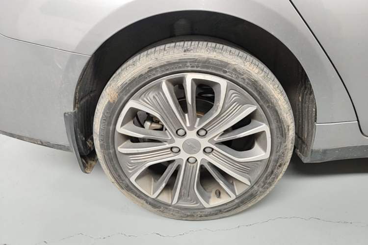 Used Geometry A 2019 High-Value Standard Range Cube Edition Exterior 5