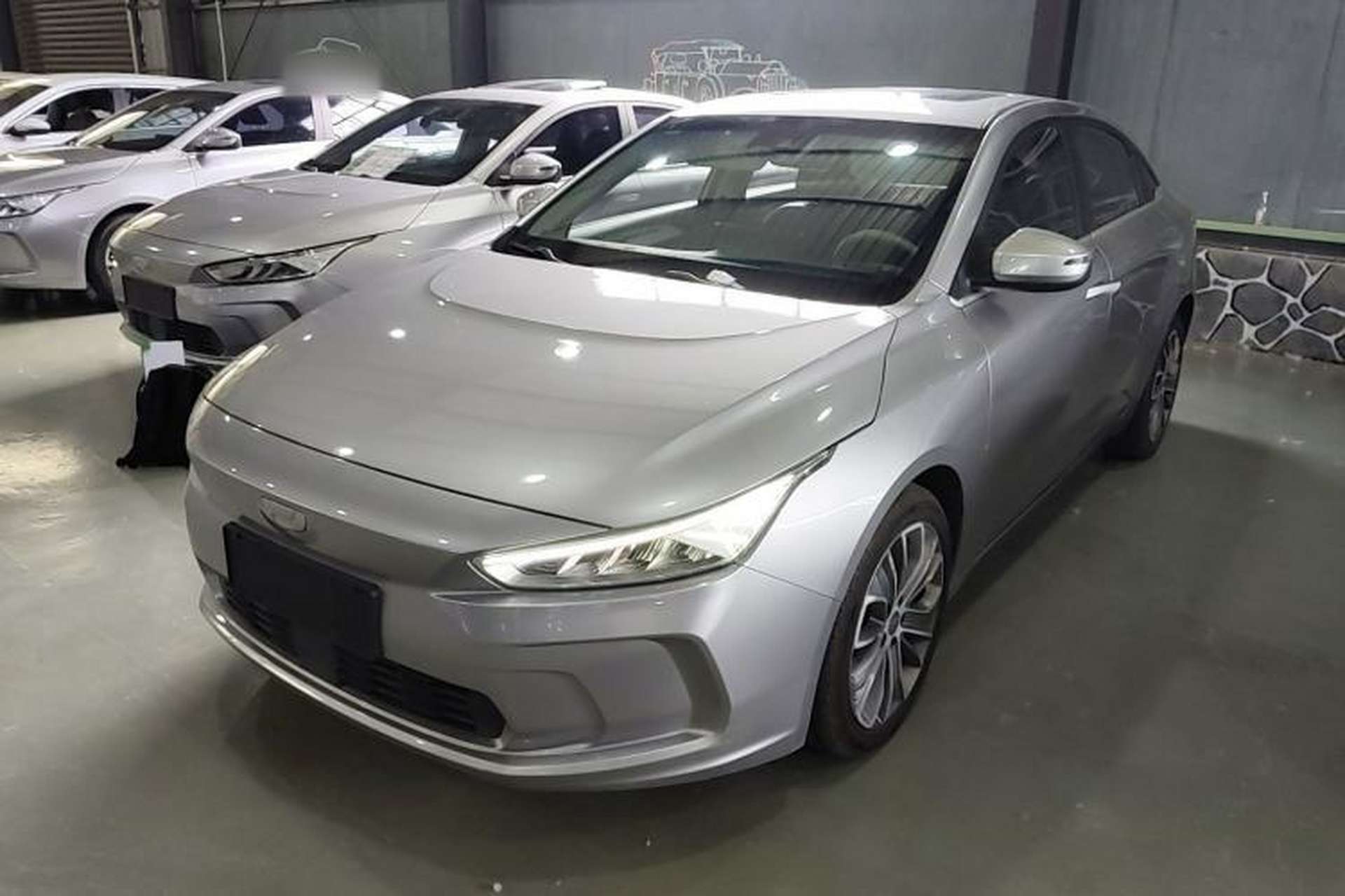 Used Geometry A 2019 High-Value Standard Range Cube Edition Front Left 45 Deg