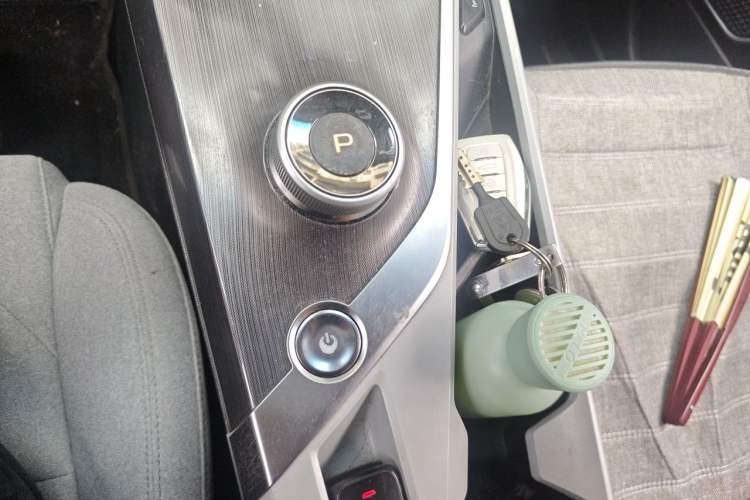 Used Geometry A 2019 High-Performance Standard Range Power Edition Gear Lever