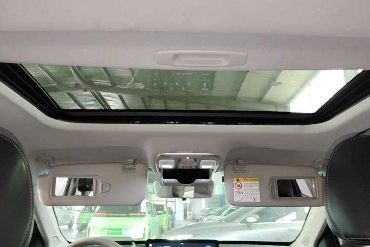 Used Geometry A 2019 High-Value Standard Range Cube Edition Headliner