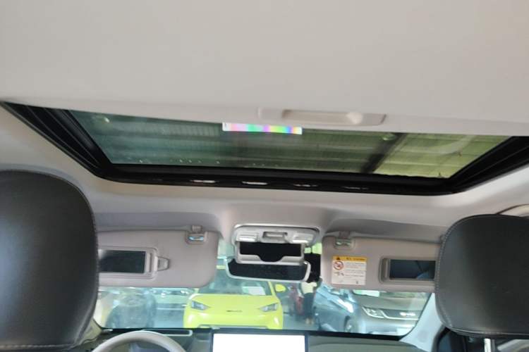 Used Geometry A 2019 High-Value Standard Range Cube Edition Headliner
