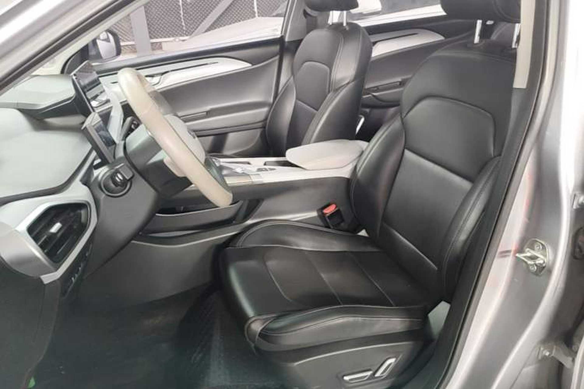 Used Geometry A 2019 High-Value Standard Range Cube Edition Left Front Seat