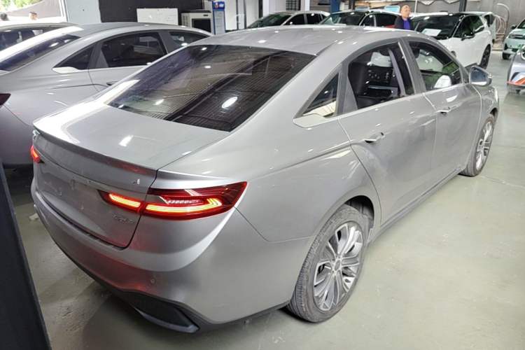 Used Geometry A 2019 High-Value Standard Range Cube Edition Rear Right 45 Deg