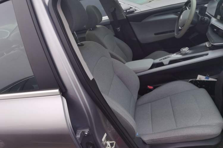 Used Geometry A 2019 Upgraded Model High-Performance Standard Range Power Cube Version Right Front Seat