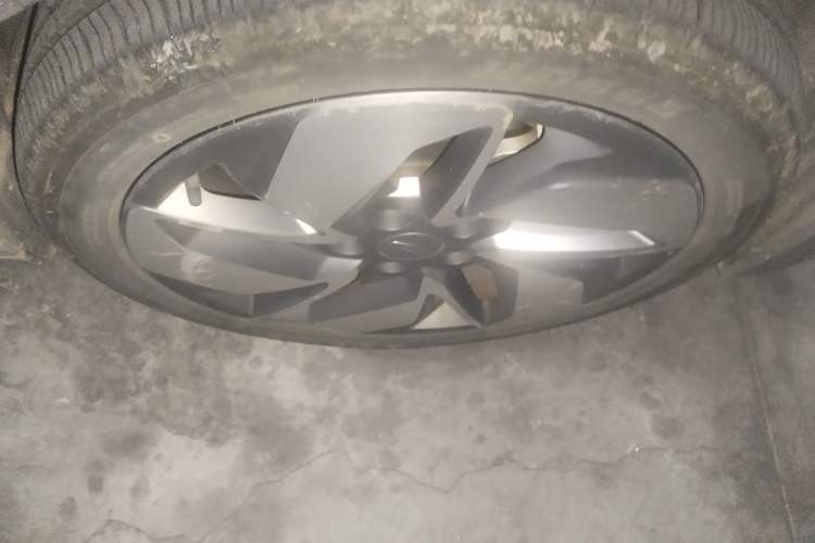 Used Geometry A 2019 Upgraded Model High-Performance Standard Range Power Cube Version Right Front Wheel Hub