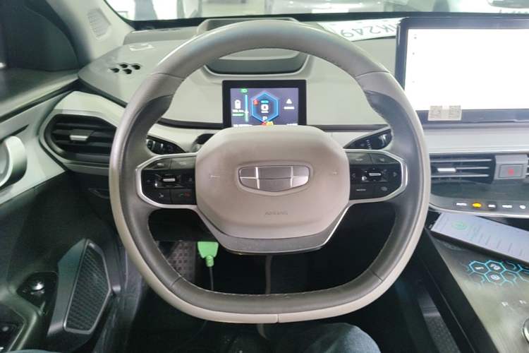 Used Geometry A 2019 High-Value Standard Range Cube Edition Steering Wheel