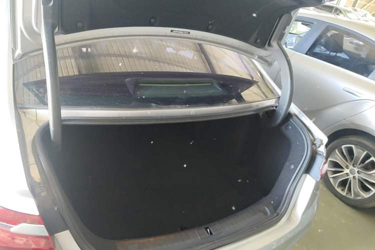 Used Geometry A 2019 High-Value Standard Range Cube Edition Trunk