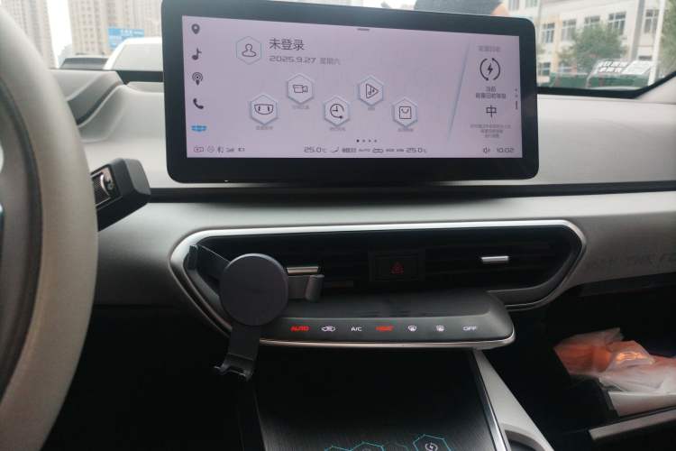 Used Geometry A 2019 High-Performance Standard Range Power Edition Audio And AC Panel