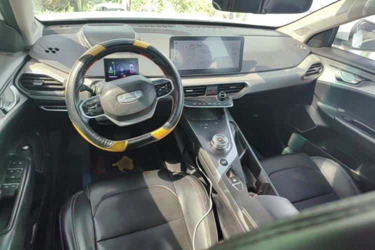 Used Geometry A 2019 High-Value Standard Range Square Edition Center Console