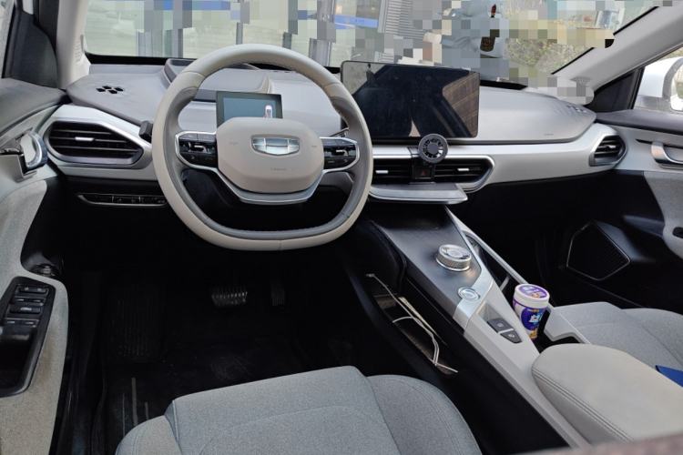 Used Geometry A 2019 High-Performance Standard Range Power Edition Center Console