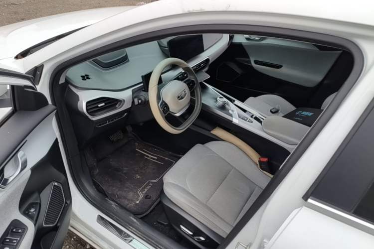 Used Geometry A 2019 Upgraded Model High-Performance Standard Range Power Cube Version Driver Seat