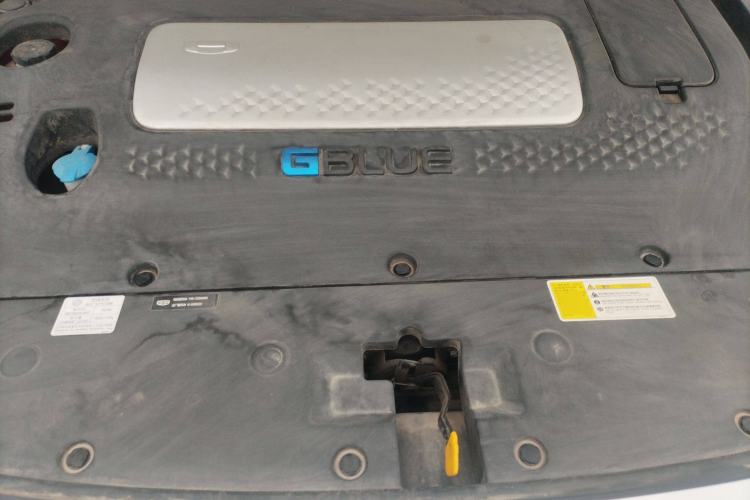 Used Geometry A 2019 High-Performance Standard Range Power Edition Engine Bay