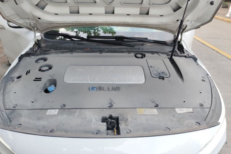 Used Geometry A 2019 High-Performance Standard Range Power Edition Engine Bay