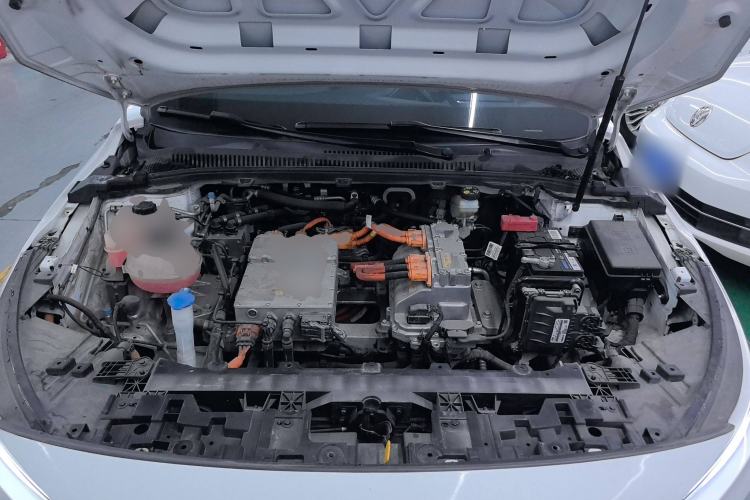Used Geometry A 2019 High-Performance Standard Range Power Edition Engine Bay