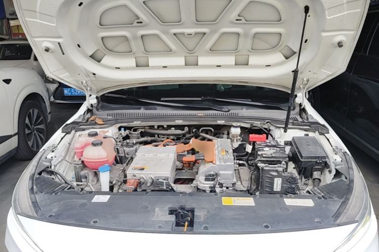 Used Geometry A 2019 Upgraded Model High-Dimensional Standard Range Cube Edition Engine Bay