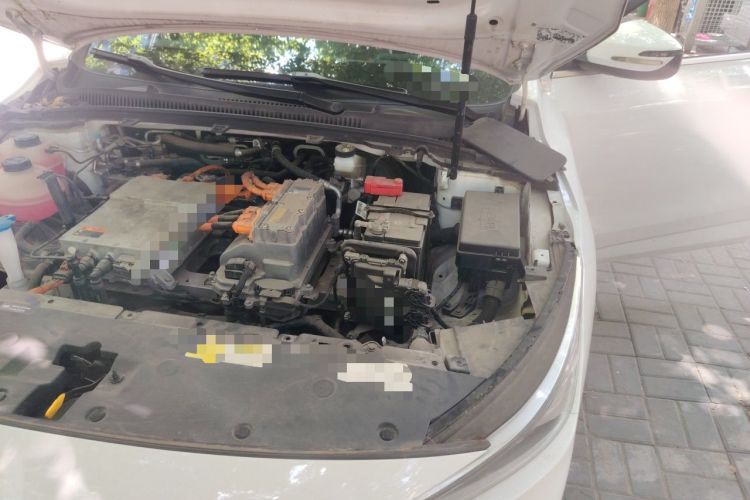Used Geometry A 2019 High-Performance Standard Range Power Edition Engine Bay Left