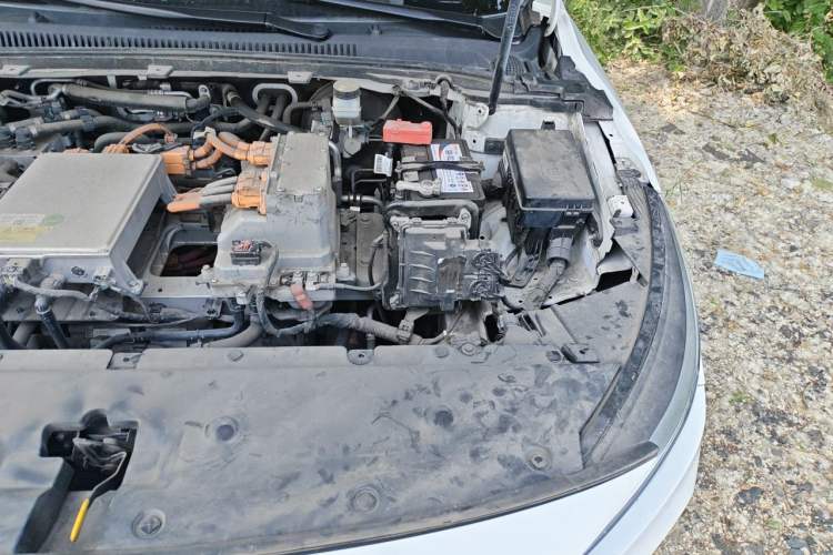 Used Geometry A 2019 Upgraded Model High-Resolution Standard Range Square Edition Engine Bay Left