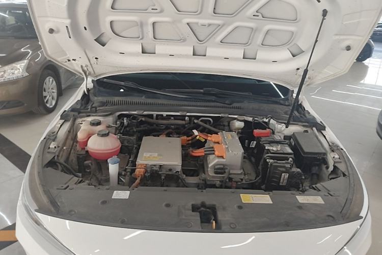 Used Geometry A 2019 Upgraded Model High-Resolution Standard Range Square Edition Engine Bay