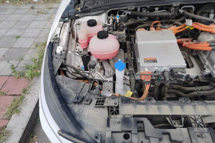 Used Geometry A 2019 Upgraded Model High-Energy Ultra-Long Range – PowerCube Version Engine Bay Right