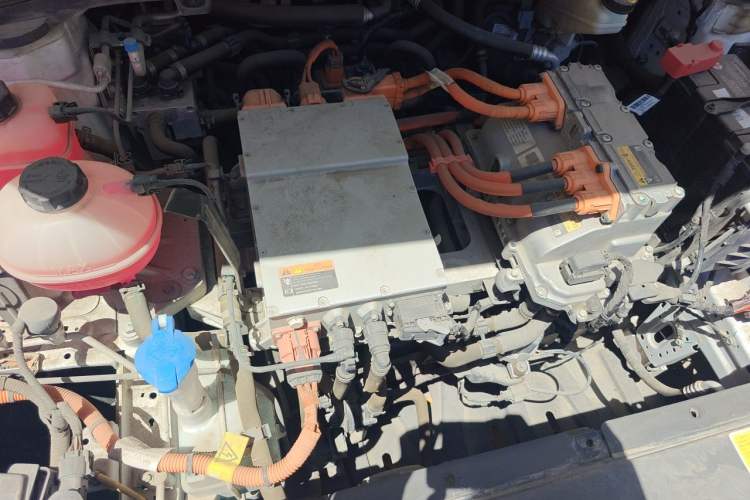 Used Geometry A 2019 Upgraded Model High-Performance Standard Range Power Cube Version Engine Bay Right