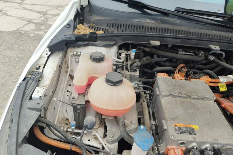 Used Geometry A 2019 Upgraded Model High-Resolution Standard Range Square Edition Engine Bay Right
