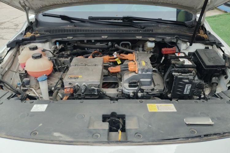 Used Geometry A 2019 Upgraded Model High-Resolution Standard Range Square Edition Engine Bay