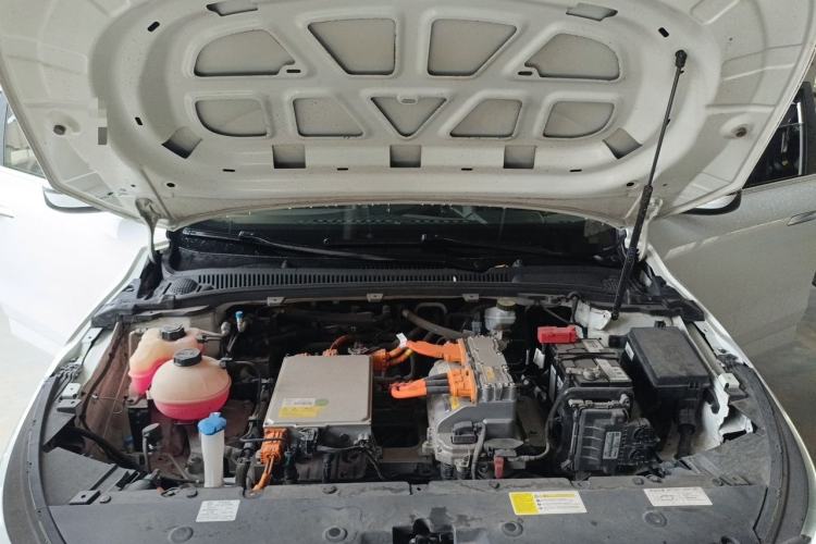 Used Geometry A 2019 Upgraded Model High-Resolution Standard Range Square Edition Engine Bay