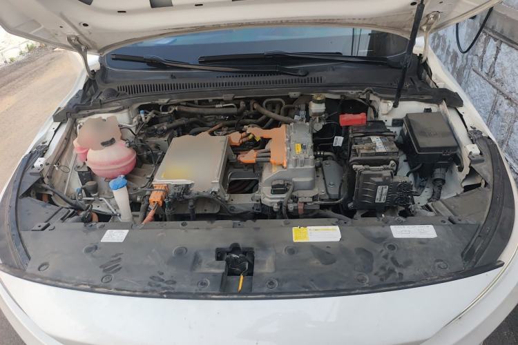 Used Geometry A 2019 Upgraded Model High-Resolution Standard Range Square Edition Engine Bay