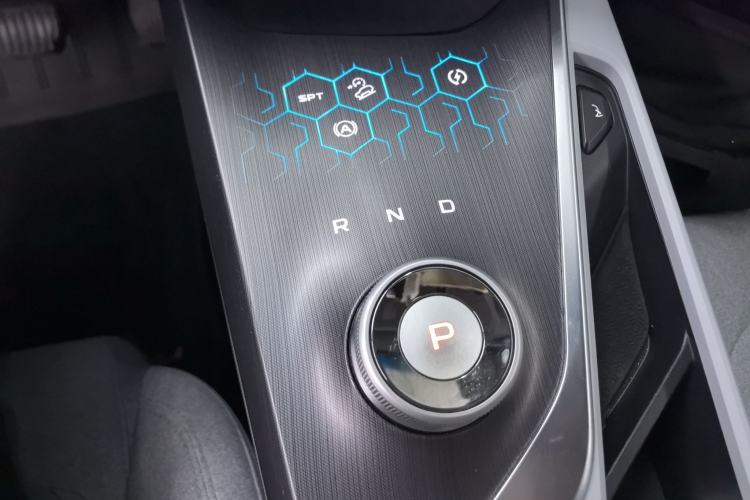 Used Geometry A 2019 High-Performance Standard Range Power Edition Gear Lever