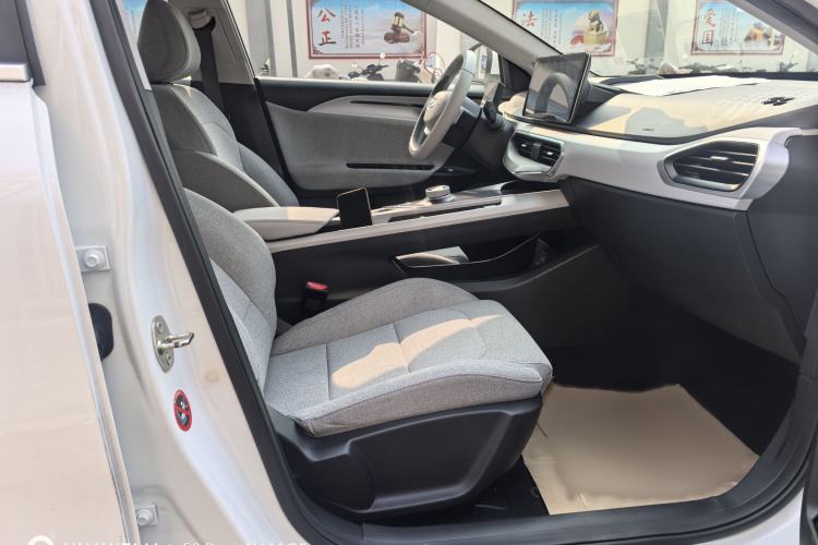 Used Geometry A 2019 Upgraded Model High-Energy Ultra-Long Range Cube Version Interior 2