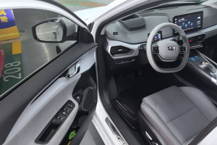 Used Geometry A 2019 High-Performance Standard Range Power Edition Interior 3