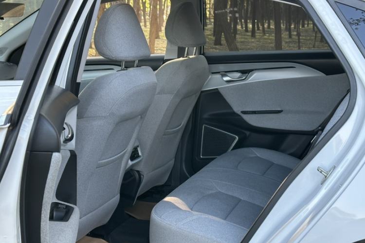Used Geometry A 2019 High-Value Standard Range Cube Edition Interior 4