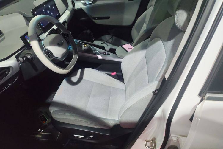 Used Geometry A 2019 Upgraded Model High-Performance Standard Range Power Cube Version Left Front Seat