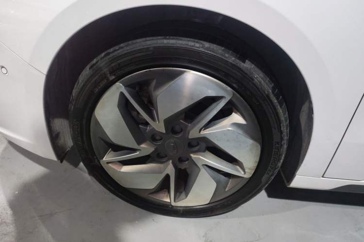 Used Geometry A 2019 Upgraded Model High-Performance Standard Range Power Cube Version Left Front Wheel Hub