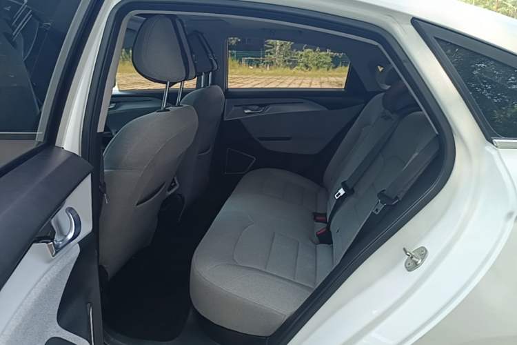 Used Geometry A 2019 Upgraded Model High-Dimensional Standard Range Cube Edition Left Rear Seat