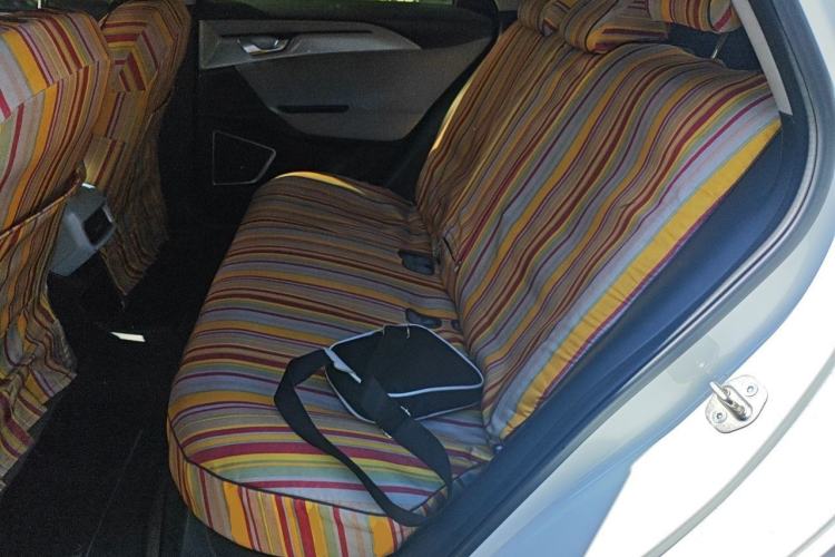 Used Geometry A 2019 High-Value Standard Range Cube Edition Left Rear Seat