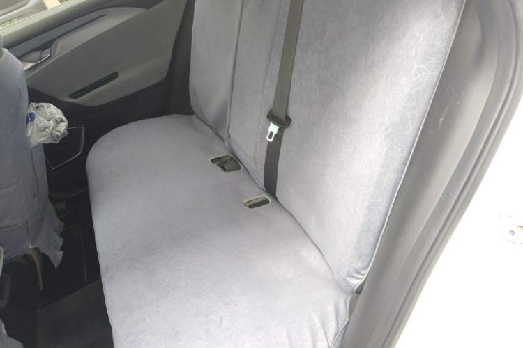 Used Geometry A 2019 Upgraded Model High-Resolution Standard Range Square Edition Left Rear Seat