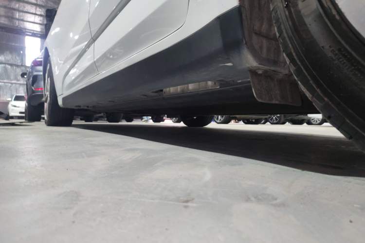 Used Geometry A 2019 Upgraded Model High-Performance Standard Range Power Cube Version Left Side Sill