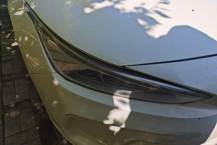 Used Geometry A 2019 High-Value Standard Range Cube Edition Right Front Headlight