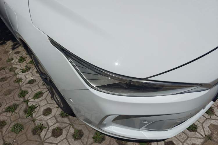 Used Geometry A 2019 Upgraded Model High-Performance Standard Range Power Cube Version Right Front Headlight
