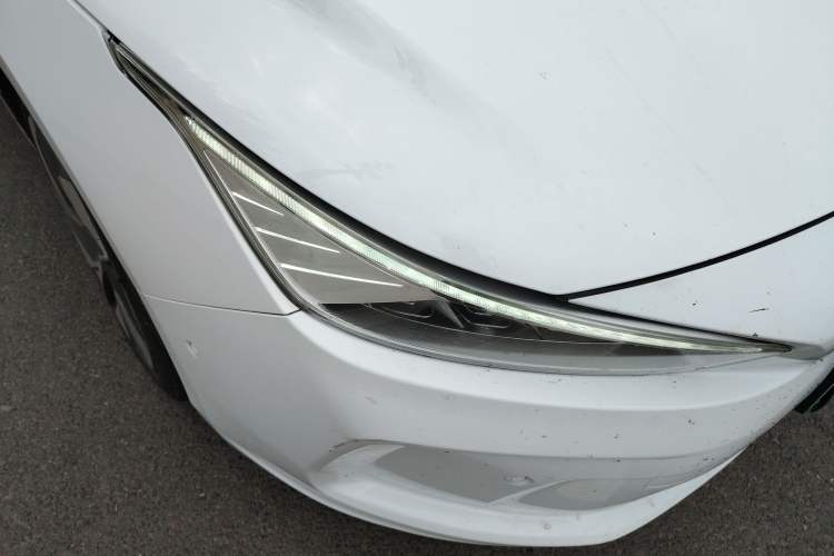 Used Geometry A 2019 High-Performance Standard Range Power Edition Right Front Headlight