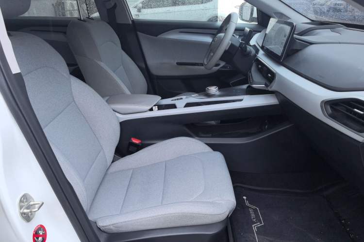 Used Geometry A 2019 Upgraded Model High-Performance Standard Range Power Cube Version Right Front Seat