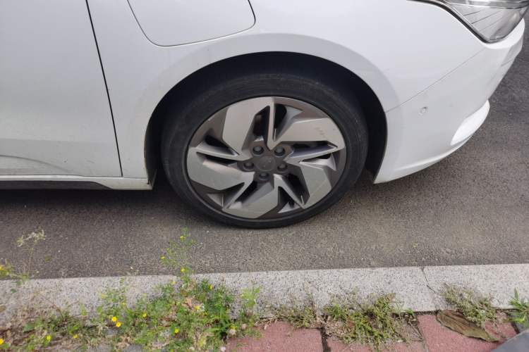 Used Geometry A 2019 Upgraded Model High-Energy Ultra-Long Range – PowerCube Version Right Front Wheel Hub