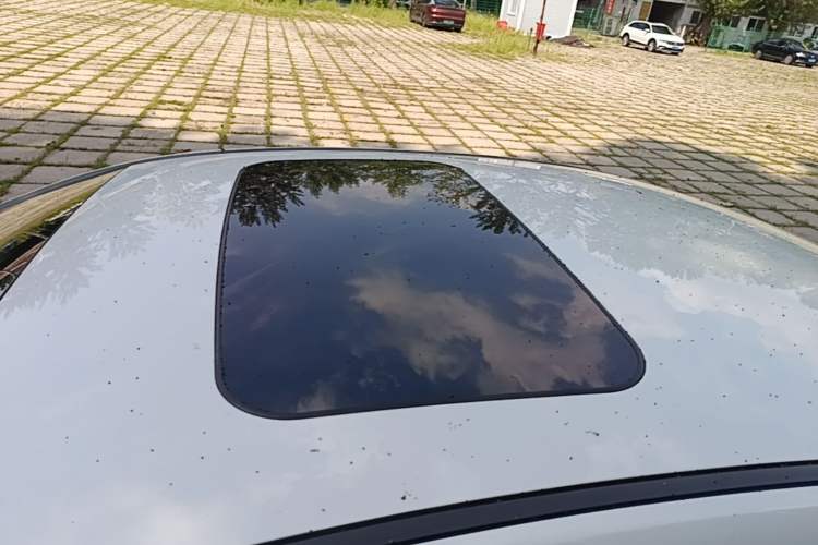 Used Geometry A 2019 Upgraded Model High-Dimensional Standard Range Cube Edition Roof